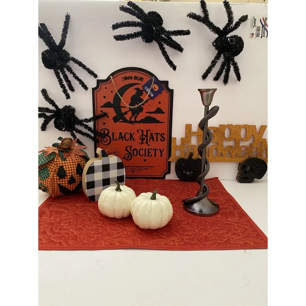 Halloween Decoration Lot 11 Pieces‎ Pumpkins, viper Candleholder Spiders Etc..